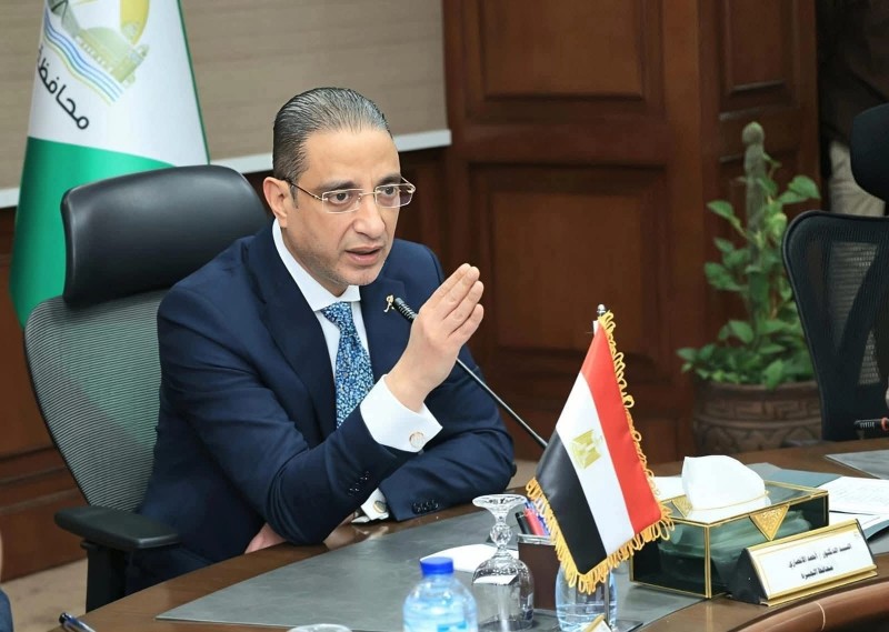 محافظ الجيزة يتفقد حالة النظافة والإشغالات بنفق الفكهانية وعثمان محرم وشوارع العمرانية والطالبية