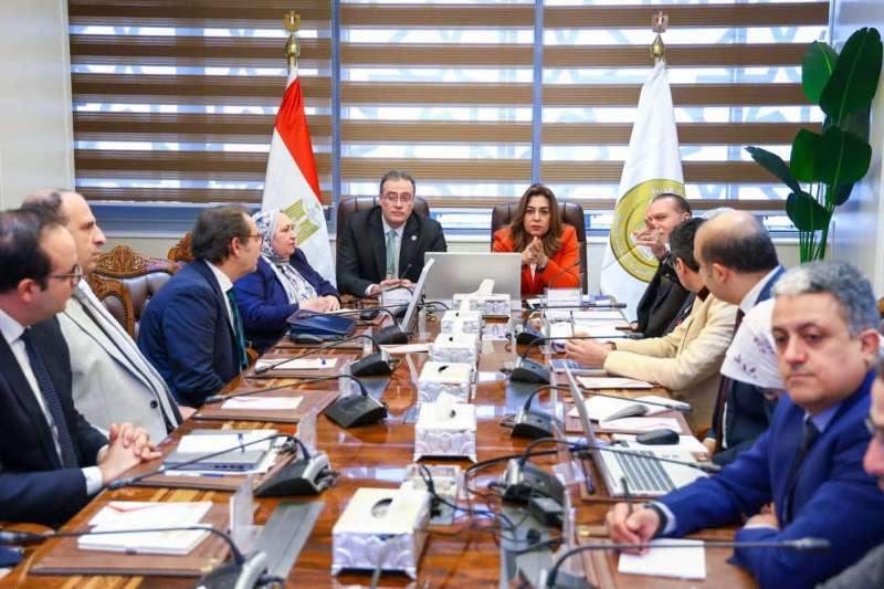 وزيرة التنمية المحلية والبيئة ورئيس ”التنظيم والإدارة” يتوافقان على الهيكل التنظيمي المحدث للوزارة بعد الدمج
