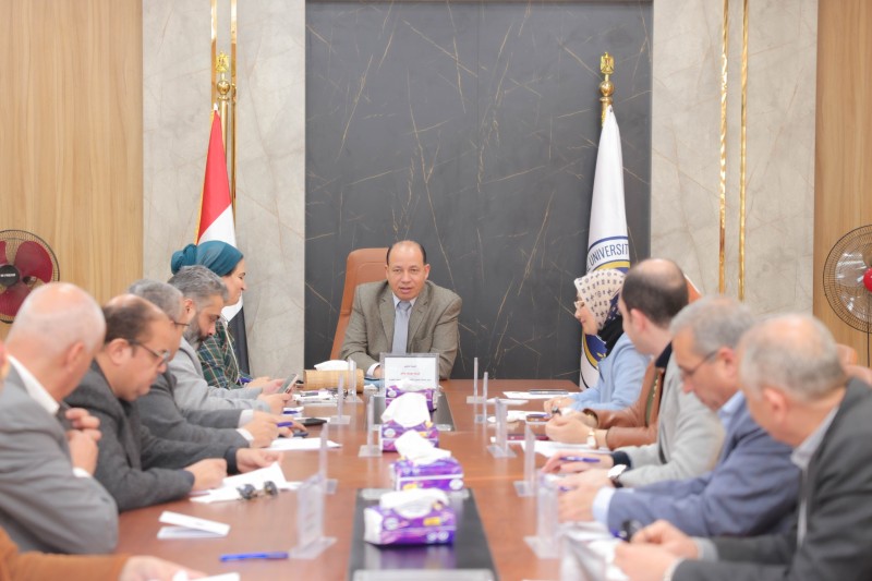 المجلس الأكاديمي بجامعة المنصورة الأهلية يقر عدد من القرارات الاستراتيجية لدعم البحث العلمي والابتكار وتعزيز الشراكات