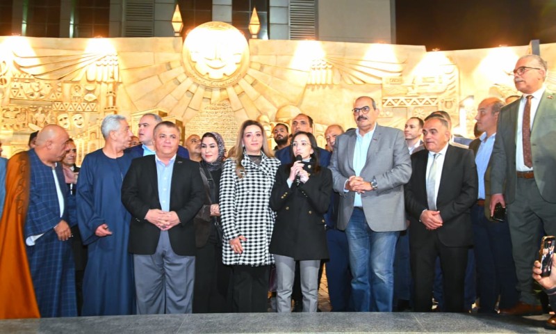 محافظ البحيرة تفتتح ميدان المحطة أكبر ميادين المحافظة عقب تطويره وسط فرحة وإشادة من المواطنين