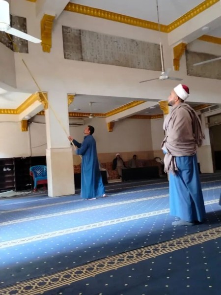 وزارة الأوقاف تتهيأُ لصلاة عيد الفطر المبارك بفرش الساحات وتهيئة المساجد لاستقبال المصلين