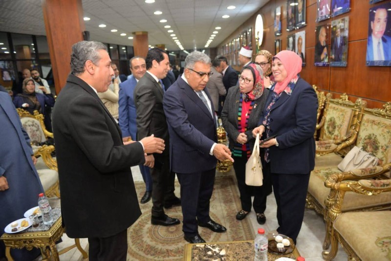 وكيل وزارة التضامن بالدقهلية شهدت استقبال المحافظ للمهنئين بعيد الفطر المبارك