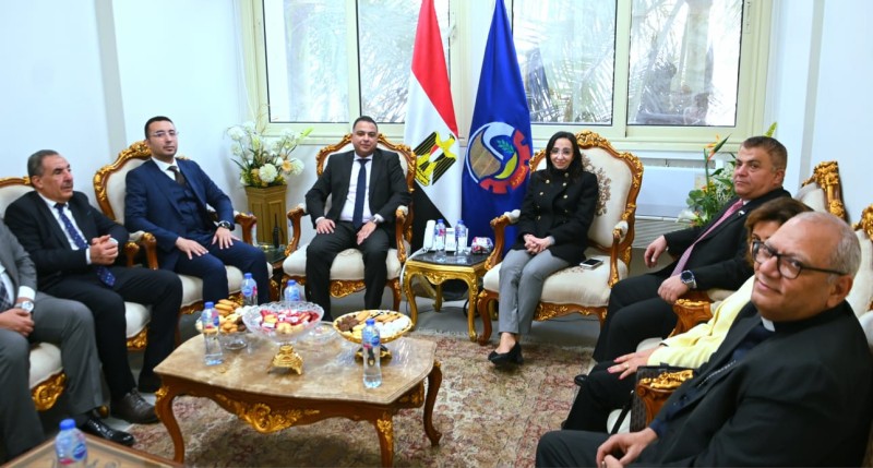 محافظ البحيرة تستقبل الأنبا إيلاريون في أجواء أخوية لتبادل التهنئة بعيد الفطر