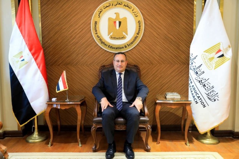 وزير التعليم العالي يهنئ سيدات المنظومة الأكاديمية بعيد الأم ويشيد بدورهن في بناء الأجيال