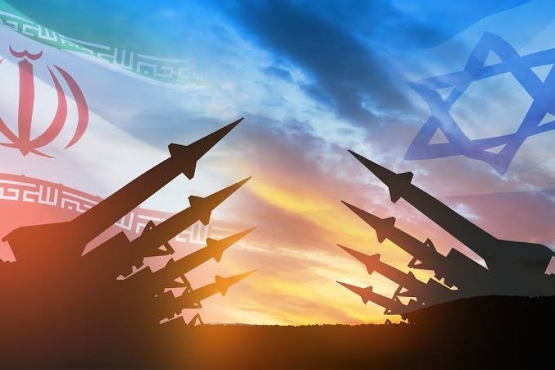 العد التنازلي بدأ.. وزير دفاع الاحتلال يهدد بتحرك عسكري ضد إيران