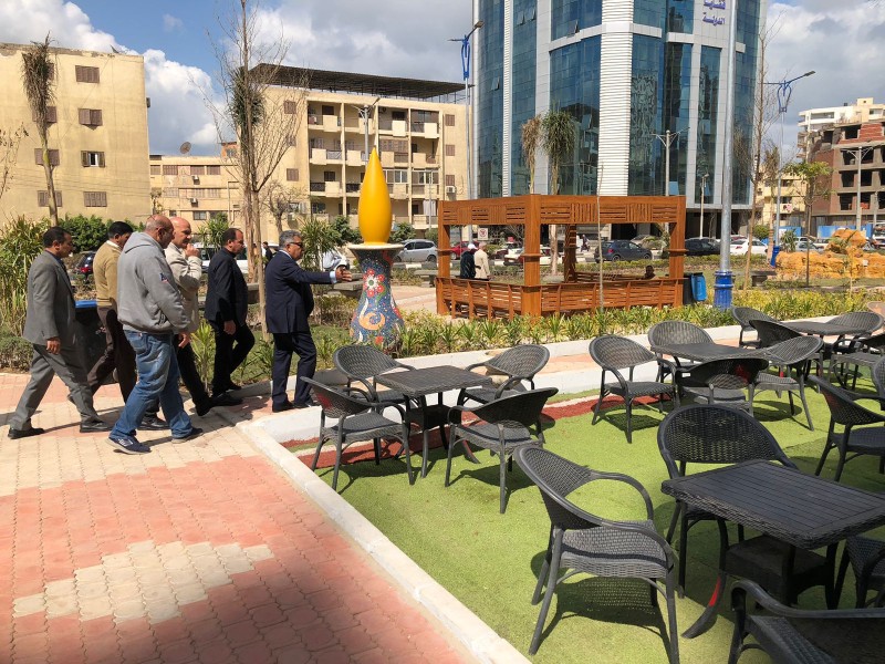 المحافظ في جولة مفاجئة على مخابز بمدينة المنصورة .. وتفقد الحدائق بعد العيد