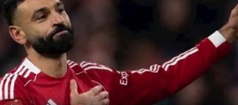 بعد 9 سنوات من الإنجازات والصفقات الكبرى محمد صلاح يعلن رحيله عن ليفربول بنهاية الموسم