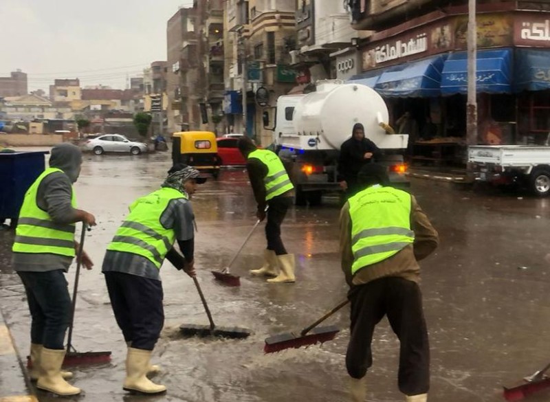 محافظ البحيرة: انتشار أكثر من 1500 معدة وطاقم بكافة المناطق لرفع التراكمات أولًا بأول