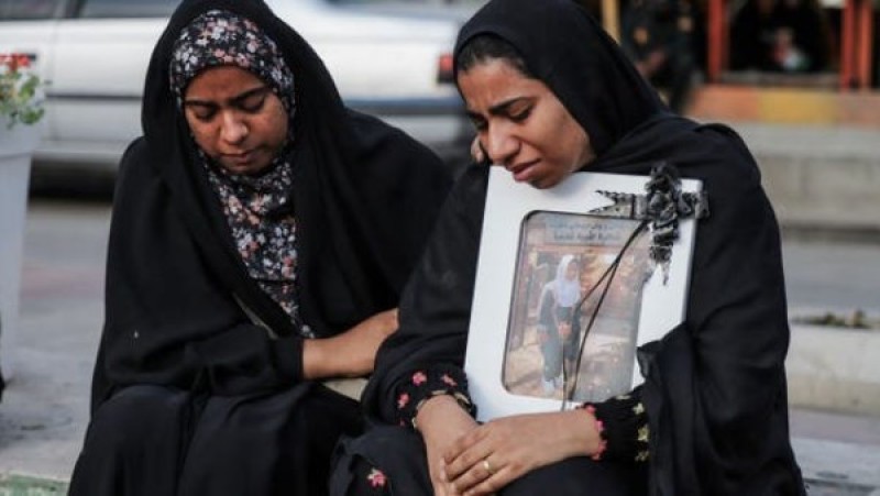 انفجارات في منطقة هشتجرد بطهران.. وجلسة أممية لمناقشة مجزرة مدرسة البنات