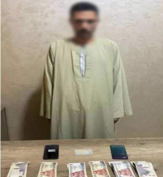 ضبط متهم بالنصب يزعم توفير مواد البناء بأسعار مخفضة في بني سويف