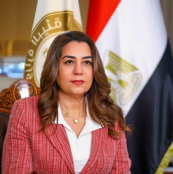 وزيرة التنمية المحلية تتابع البدء الفعلي لتطبيق المواعيد الجديدة لغلق المحال بالمحافظات