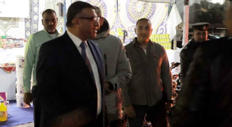 محافظ قنا تابع تنفيذ قرار مجلس الوزراء بشأن مواعيد غلق المحال العامة