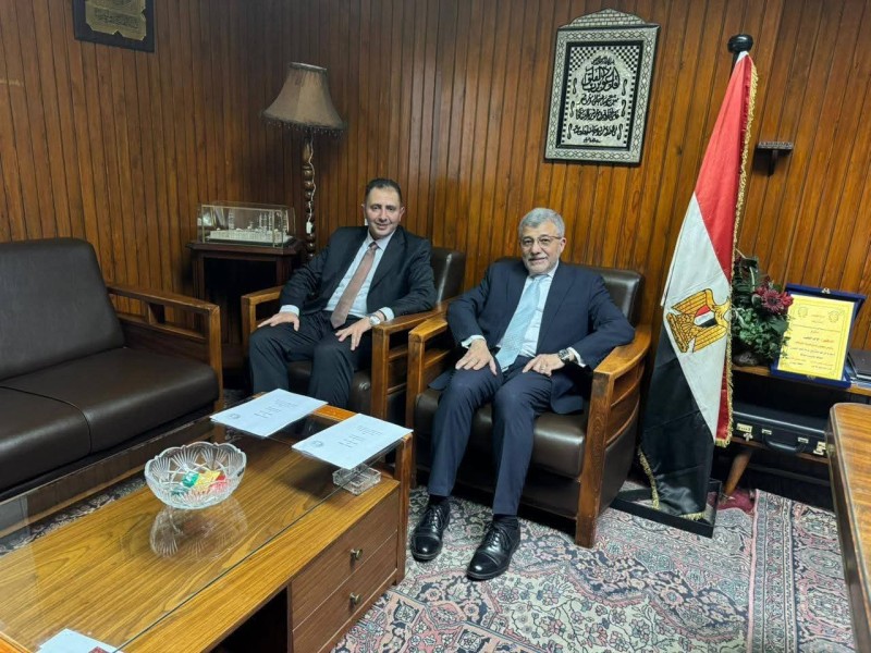 محافظ دمياط ورئيس هيئة الأوقاف المصرية يبحثان عدد من الموضوعات ذات الاهتمام المشترك