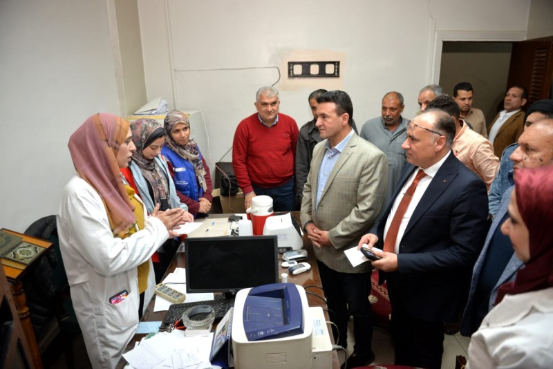 محافظ الدقهلية يكلف السكرتير العام بمتابعة تنفيذ مبادرات السيد رئيس الجمهورية ”100 مليون صحة ” داخل الديوان العام