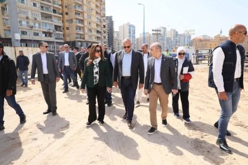 وزيرة التنمية المحلية ومحافظ الإسكندرية يتفقدان مشروع تطوير بئر مسعود وتوسعة الكورنيش