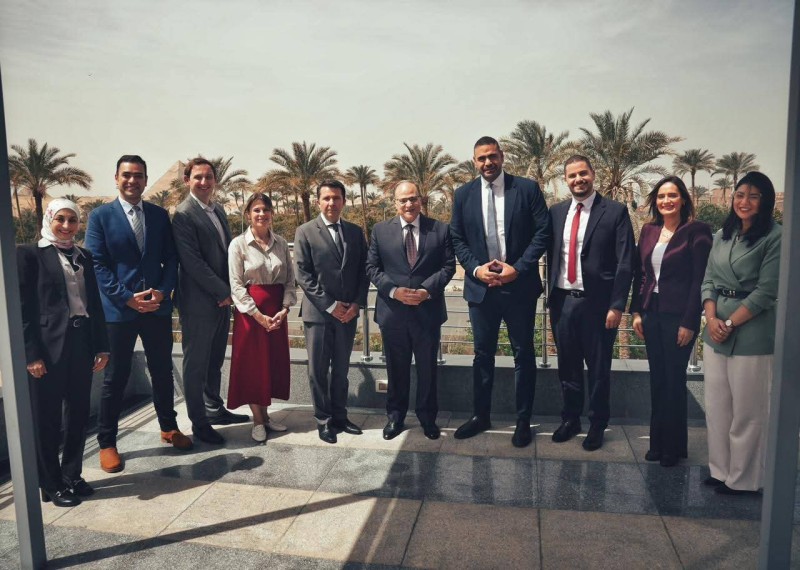 هيئة الدواء المصرية تبحث مع «إدواردز لايف ساينسز» و«كابيتال آيز» تعزيز التعاون في مجال  المستلزمات الطبية