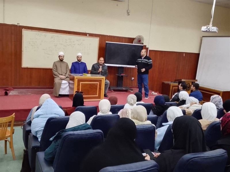 جامعة المنصورة تواصل تنفيذ برنامج تعزيز الوعي الأسري والديني لدى طلابها بالتعاون مع الأزهر الشريف