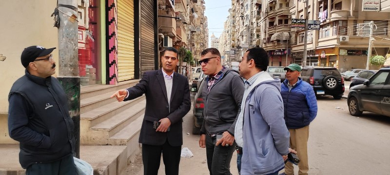 نائب المحافظ تفقد مخبز المحافظة ومنافذ البيع بالمنصورة .. ومستوي النظافة بشوارعها
