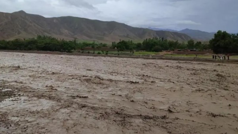 مصرع 61 شخصا جراء فيضانات مدمرة في أفغانستان