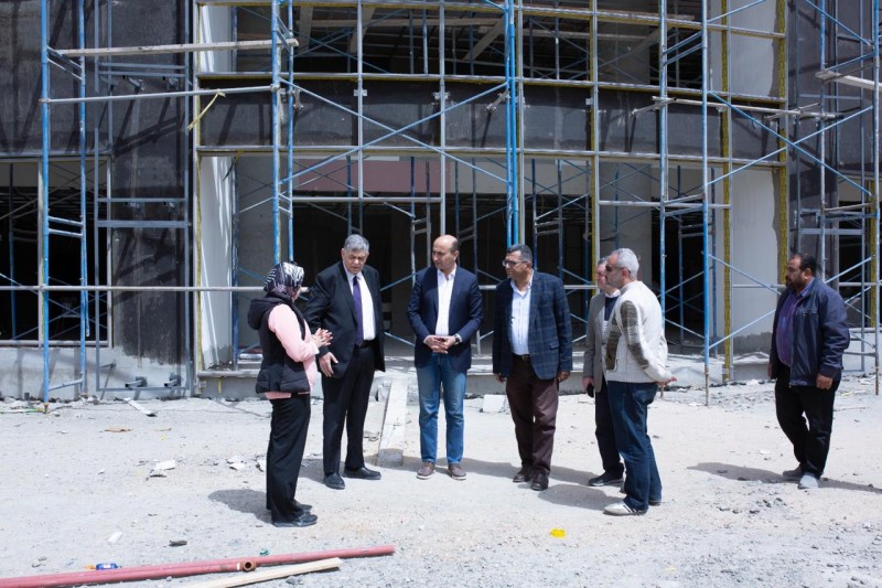 زير الصحة الأسبق و رئيس جامعة دمنهور يتفقدا أعمال التشطيبات لمبنى المستشفى الجامعي وكلية الطب للوقوف على مستوى الإنجاز ومعدلات التنفيذ