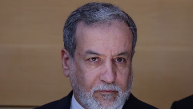 عراقجي: استهداف منشآتنا النووية يهدد بكارثة إشعاعية