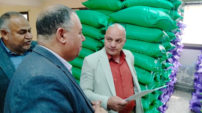 متابعة وكيل وزارة الزراعة بالبحيرة    لمنافذ بيع التقاوى من الذرة والأرز الواردة لمخازن الإرشاد الزراعى بالمديرية والمراكز استعدادا للموسم الصيفى