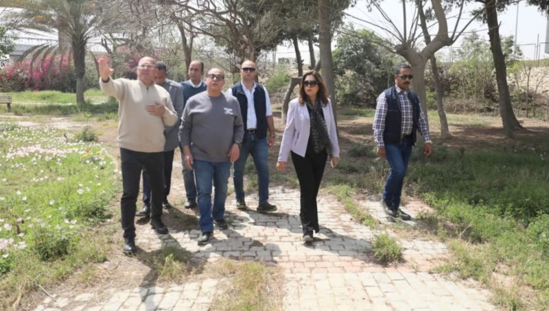 وزيرة التنمية المحلية والبيئة تتفقد المشتل المركزي للوزارة بالقاهرة الجديدة للوقوف على الوضع الحالى له