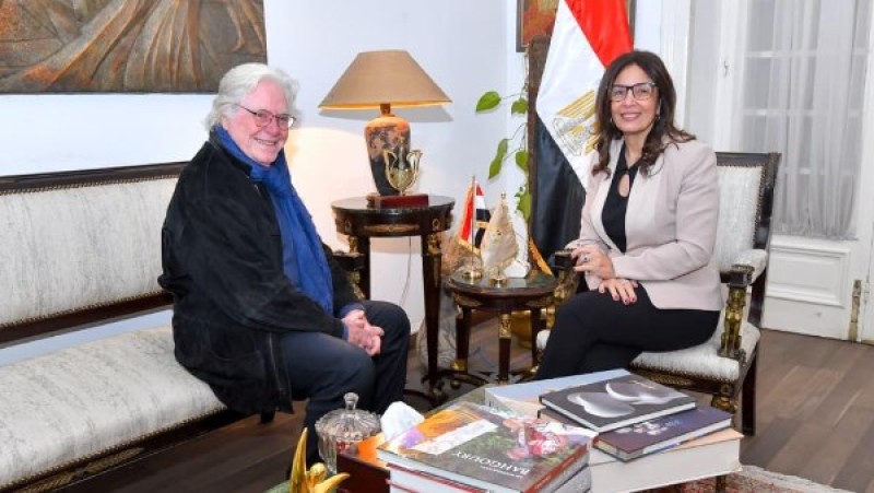 حسين فهمي رئيسًا لمهرجان القاهرة السينمائي