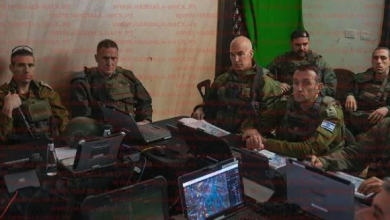 صور ووثائق حساسة.. هاكر إيراني يخترق هاتف رئيس أركان إسرائيل السابق