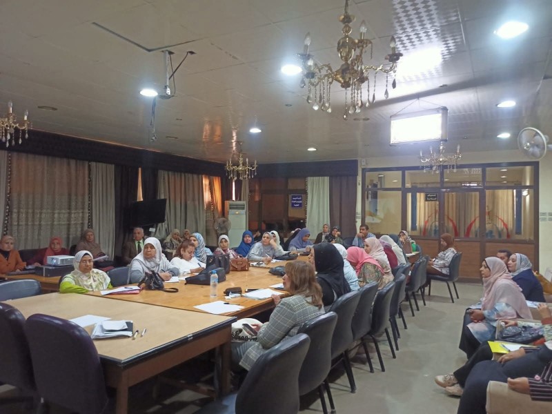اجتماع موسع لتنظيم الأسرة بصحة أسيوط لتعزيز جهود التوعية بالمراكز