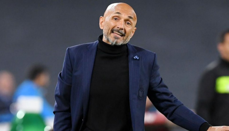 جناح لا يُمكن إيقافه.. سباليتي يشبّه نجم يوفنتوس بـ محمد صلاح