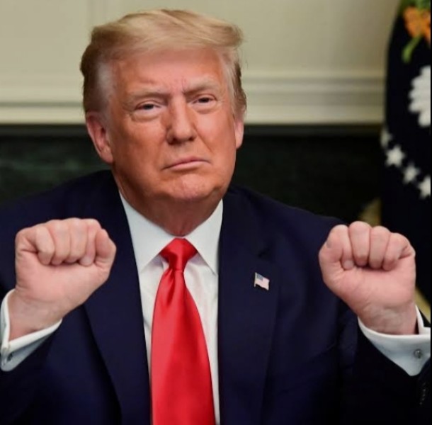 تلويح من ترامب باستئناف ضربات إيران  واستعدادات بحرية أمريكية مكثفة وحسم مفاوضات طهران خلال ٢٤ ساعة