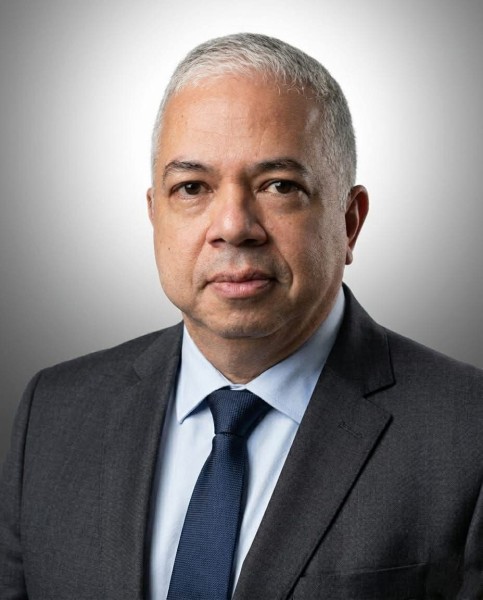 المهندس حسين الغزاوي مستشاراً وزارة الصناعة لشئون الطاقة