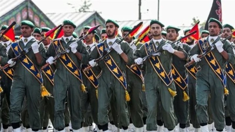 الحرس الثوري: اقتراب سفن عسكرية من مضيق هرمز خرق لوقف إطلاق النار وسنتعامل معه بحزم