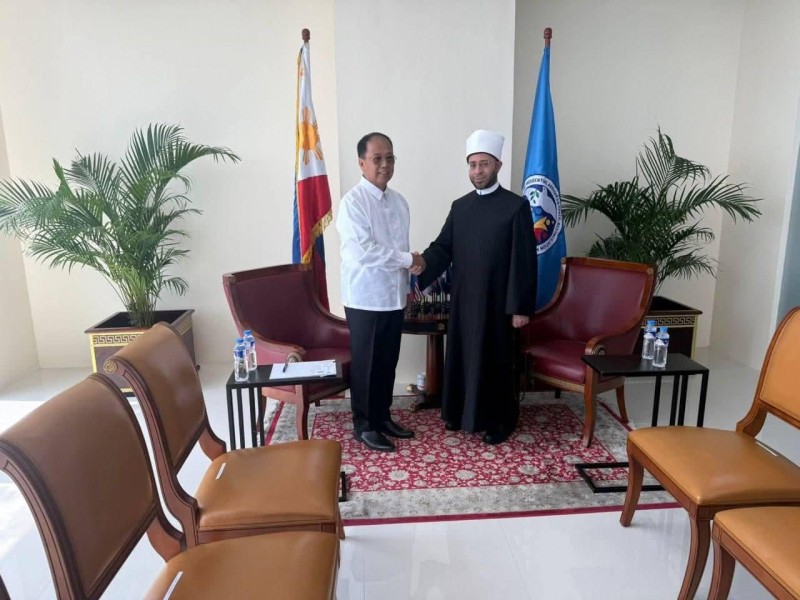 مستشار الرئيس الفلبيني للمصالحة والوحدة يستقبل وزير الأوقاف المصري ضمن جدول الزيارة إلى الفلبين