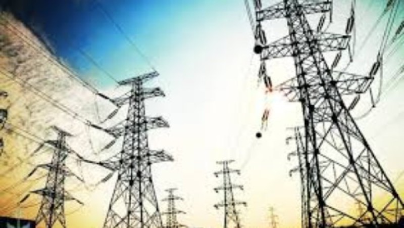 حملات للتفتيش على عدادات العاملين بالكهرباء.. ما عقوبة المخالفين منهم؟