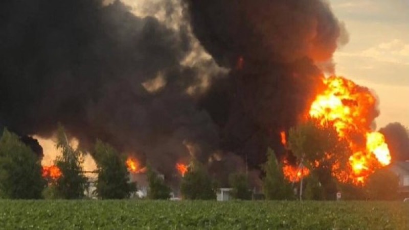 انفجار في مستودع أسلحة بسوريا ومصرع 3 جنود وإصابة آخرين