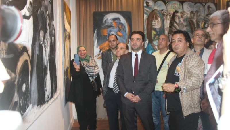 سفارة فلسطين تفتتح معرض غزة لتوثيق حرب الإبادة الجماعية بالقطاع