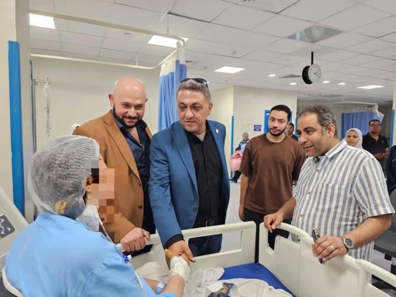 وكيل وزارة الصحة بأسيوط يتطمئن على أول حالتين جراحة قلب مفتوح بمستشفى منفلوط النموذجى