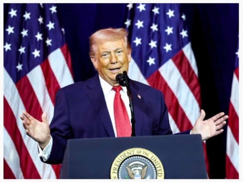 ”ترامب” يؤكد مواصلته الضغط على إيران ويجدد رغبته في تعزيز العلاقات مع الصين