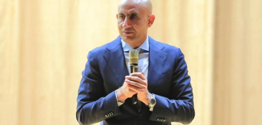 مطالب بتشكيل لجان لمراجعة المناهج المدرسية الصعبة قبل العام الدراسي الجديد