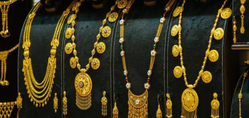 هبوط سريع الآن.. مفاجأة في أسعار الذهب بمصر