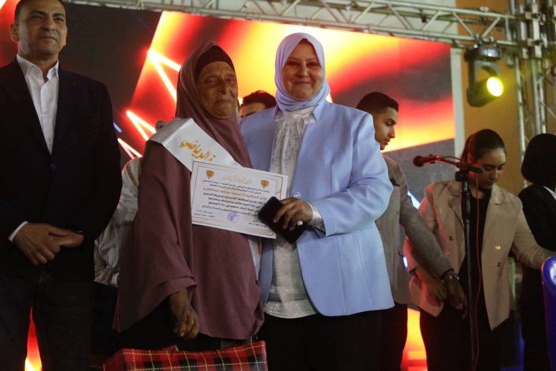 تكريم حفظة القرآن والأم المثالية وأبطال التايكوندو ..في يوم الوفاء بنادي المنصورة