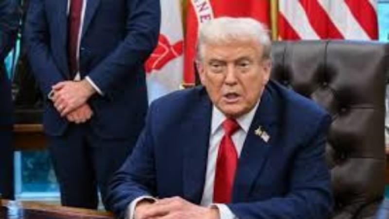 عضو الحزب الجمهوري الأمريكي: الرئيس ترامب يُحدّد سقفًا زمنيًا ويواصل التهديد بالحصار