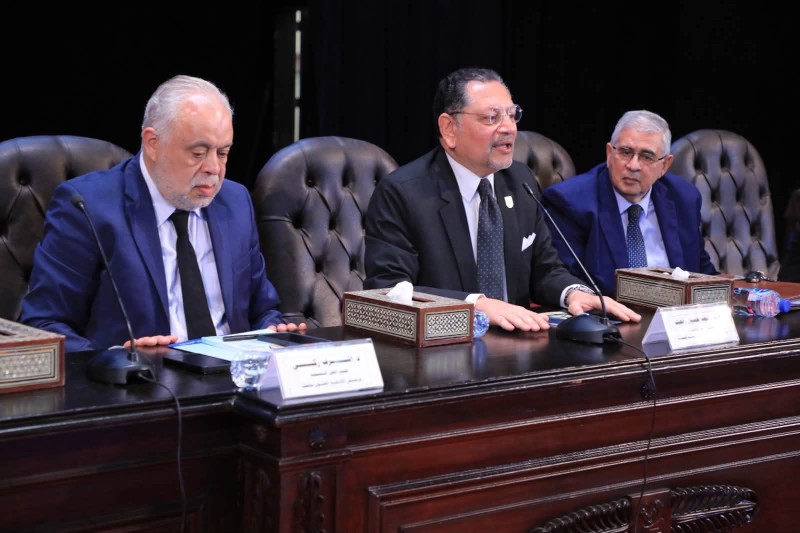 جامعة القاهرة تناقش دور الفن والدراما في تنمية الوعي المجتمعي ضمن فعاليات موسمها الثقافي