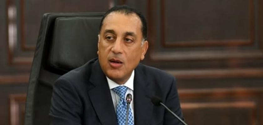 الحكومة ترد على شائعات توقف المصانع