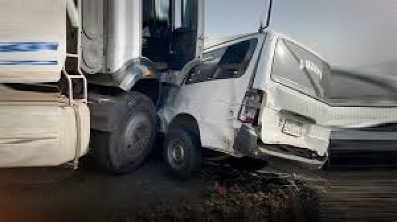 كانوا بيبحثوا عن لقمة العيش.. القصة الكاملة لضحايا ”ميكروباص العامرية” بطريق الضبعة