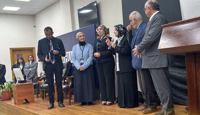 طلاب طب المنصورة الأهلية يشاركون بأبحاث علمية متميزة في مؤتمر جامعة  حورس الدولي