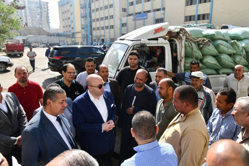 محافظ الفيوم يتفقد أعمال توريد القمح المحلي بصوامع شركة مطاحن مصر الوسطى