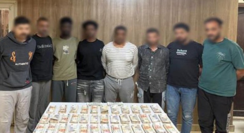 بأسلوب ”انتحال الصفة”.. أمن الجيزة يضبط 8 أشخاص استولوا على مبالغ مالية من سائق